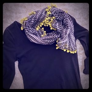 🌹4/$10 Aeropostale pom pom scarf